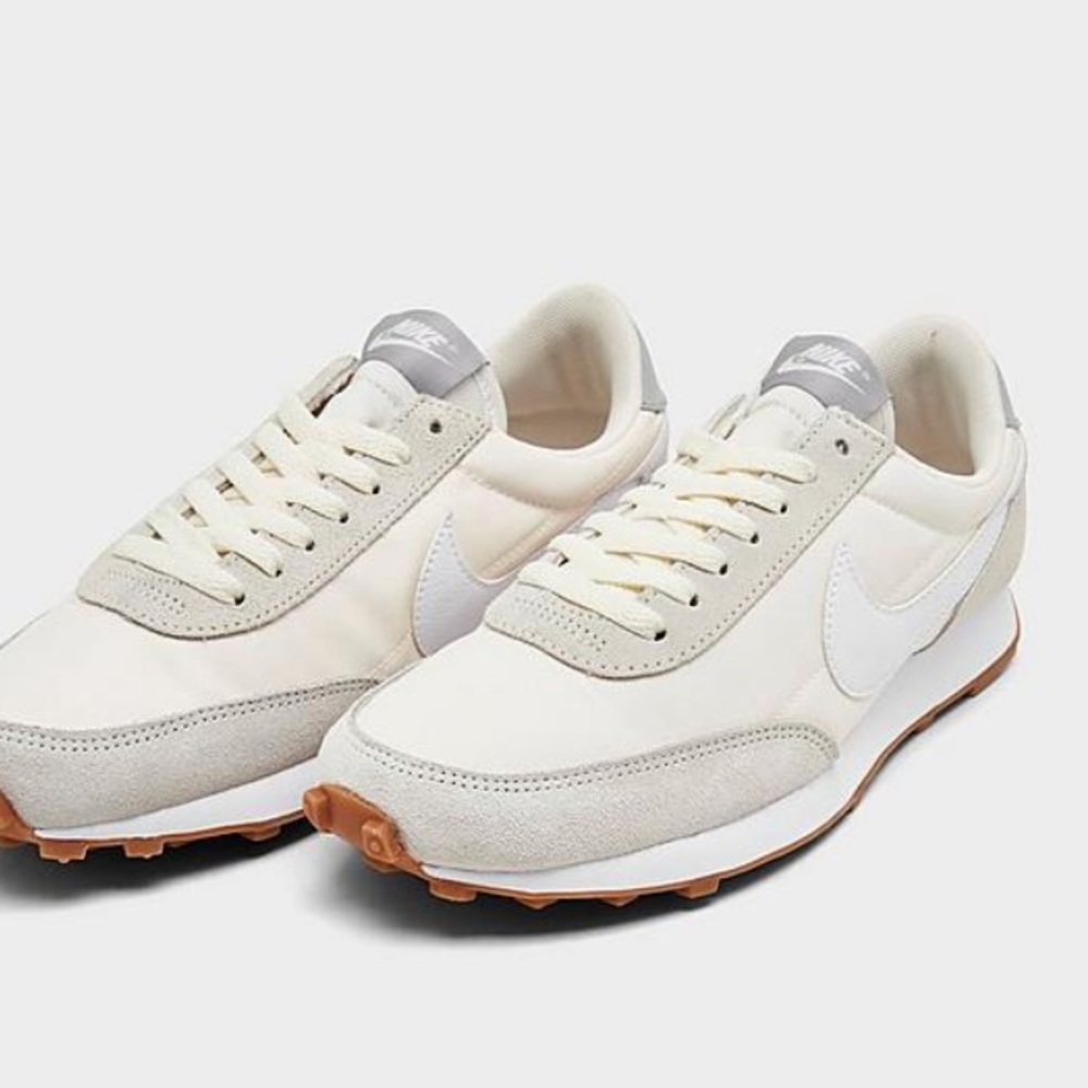 Nike daybreak sneakers